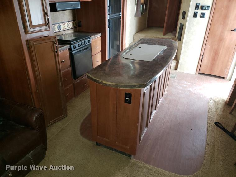 image for item DF2415 2013 Forest River Sandpiper camper