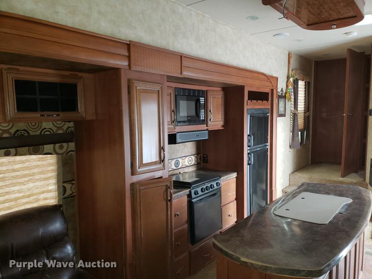 image for item DF2415 2013 Forest River Sandpiper camper