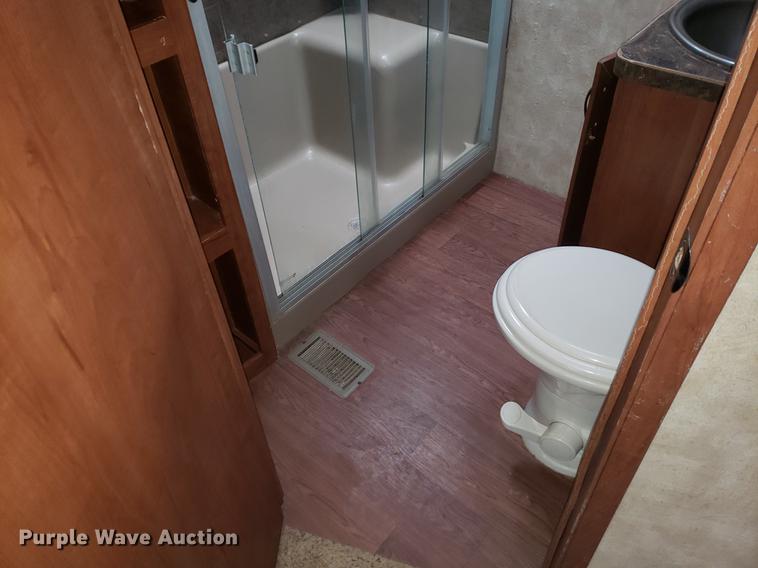 image for item DF2415 2013 Forest River Sandpiper camper