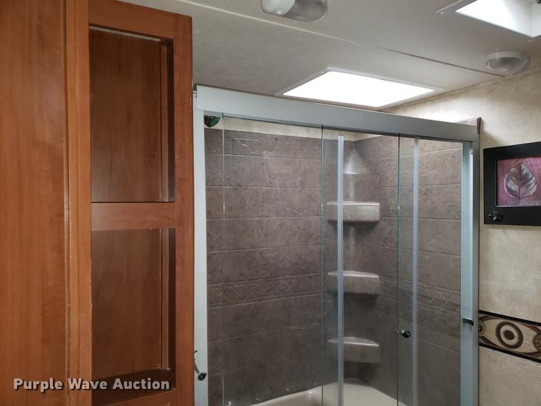 image for item DF2415 2013 Forest River Sandpiper camper