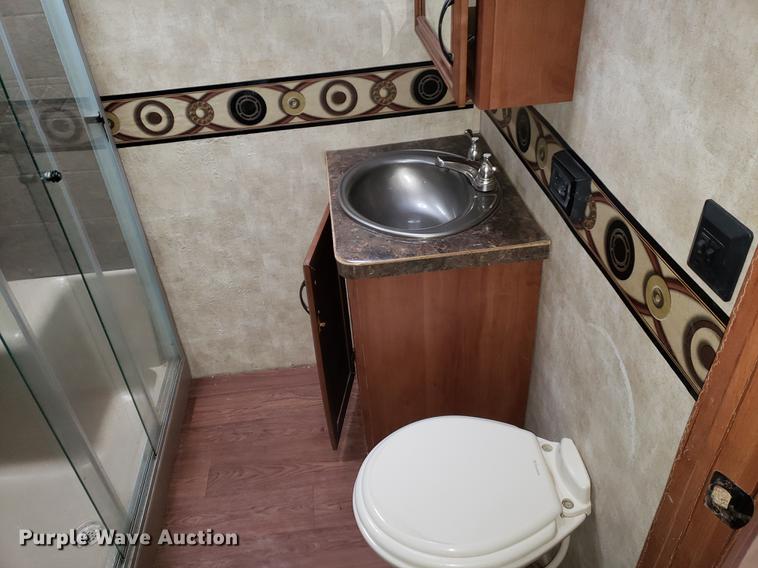 image for item DF2415 2013 Forest River Sandpiper camper