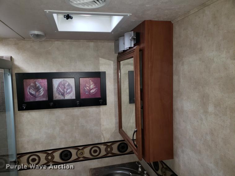 image for item DF2415 2013 Forest River Sandpiper camper