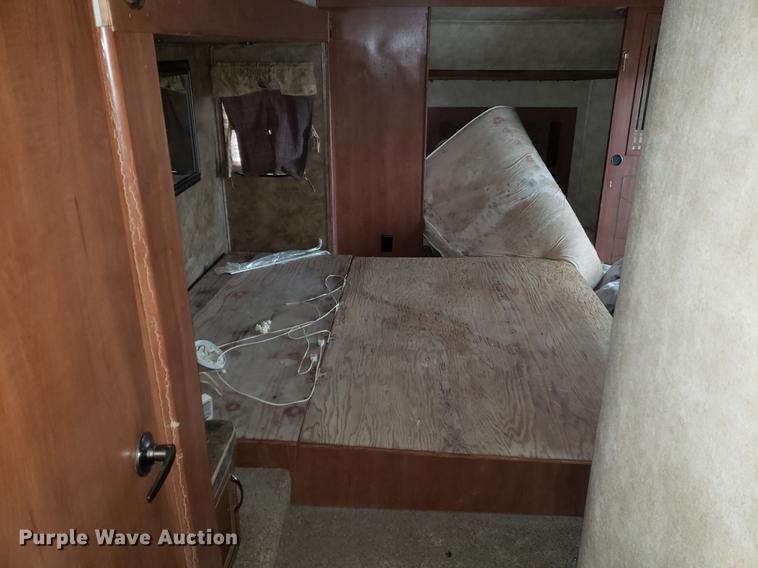 image for item DF2415 2013 Forest River Sandpiper camper