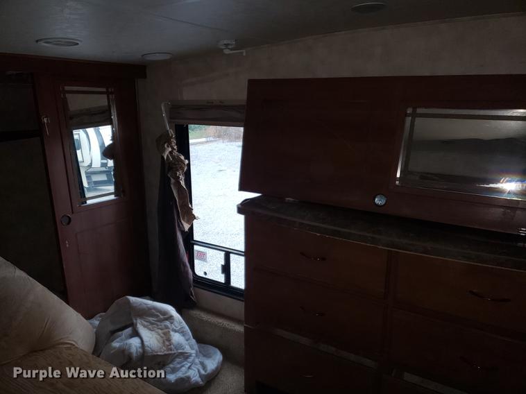 image for item DF2415 2013 Forest River Sandpiper camper