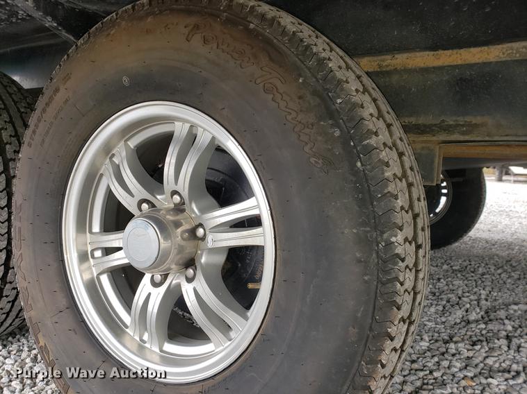 image for item DF2415 2013 Forest River Sandpiper camper