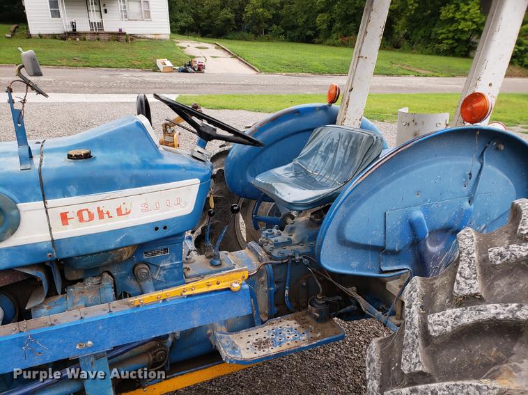 image for item DF2417 Ford 3000 tractor