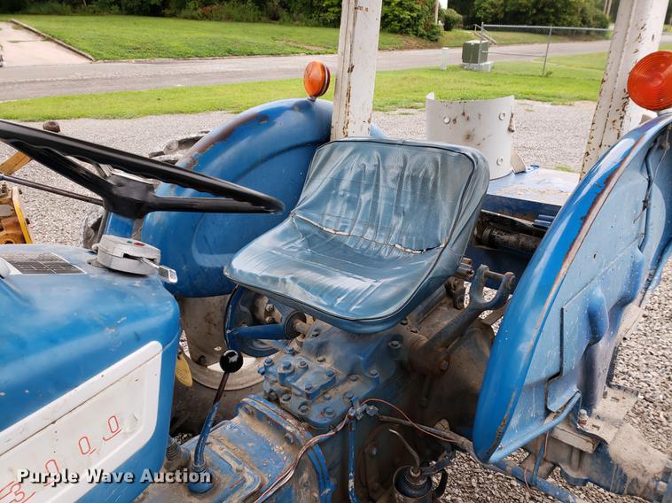 image for item DF2417 Ford 3000 tractor