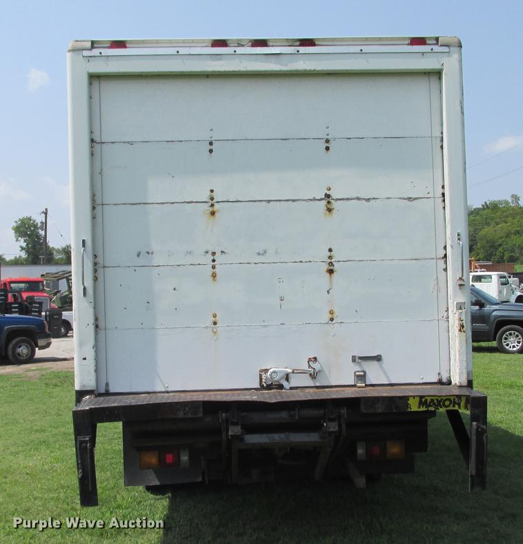 image for item DF3281 1996 Mitsubishi Fuso FE-SP box truck