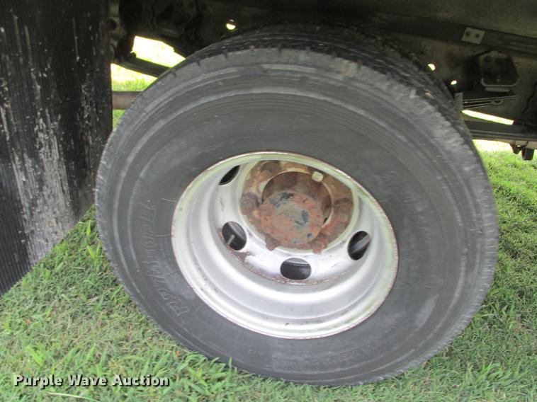 image for item DF3281 1996 Mitsubishi Fuso FE-SP box truck