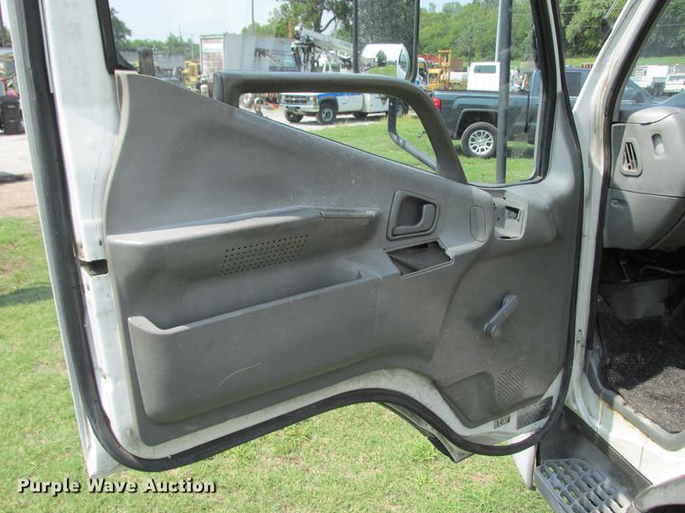 image for item DF3281 1996 Mitsubishi Fuso FE-SP box truck