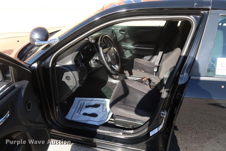 image for item DF3513 2014 Dodge Charger Police
