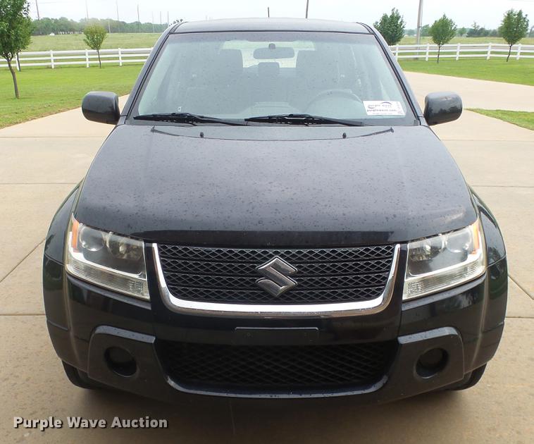 image for item DF4319 2012 Suzuki Grand Vitara SUV