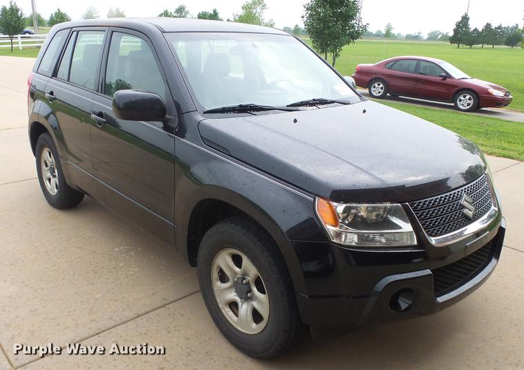 image for item DF4319 2012 Suzuki Grand Vitara SUV