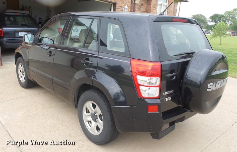 image for item DF4319 2012 Suzuki Grand Vitara SUV