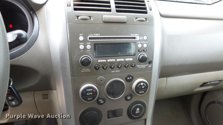 image for item DF4319 2012 Suzuki Grand Vitara SUV