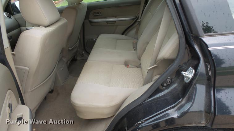 image for item DF4319 2012 Suzuki Grand Vitara SUV