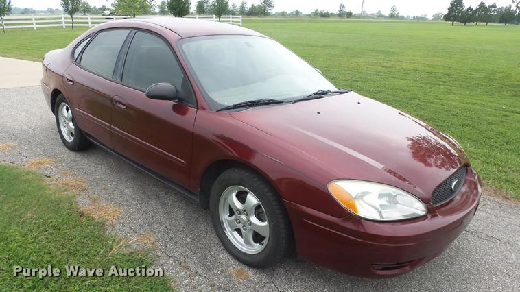 image for item DF4320 2006 Ford Taurus