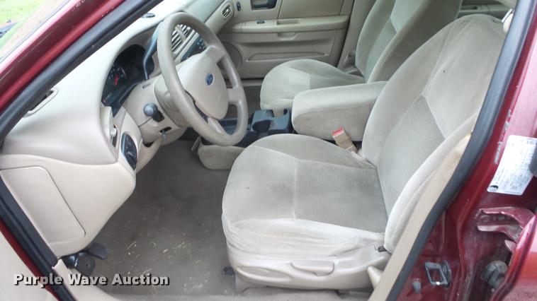 image for item DF4320 2006 Ford Taurus