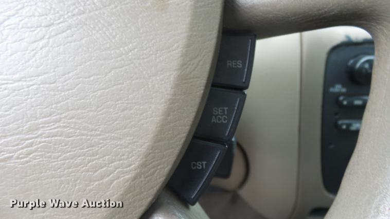 image for item DF4320 2006 Ford Taurus