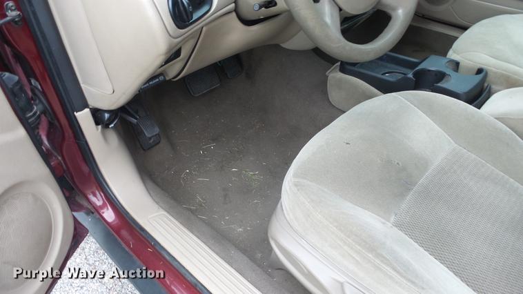 image for item DF4320 2006 Ford Taurus