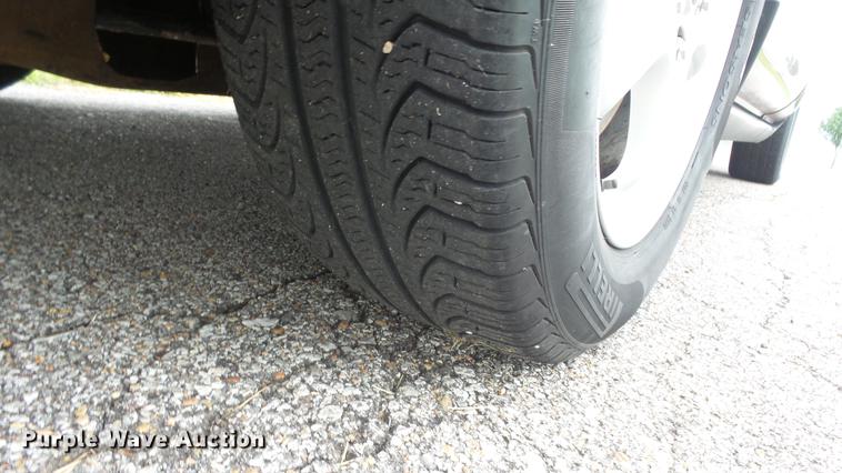 image for item DF4320 2006 Ford Taurus