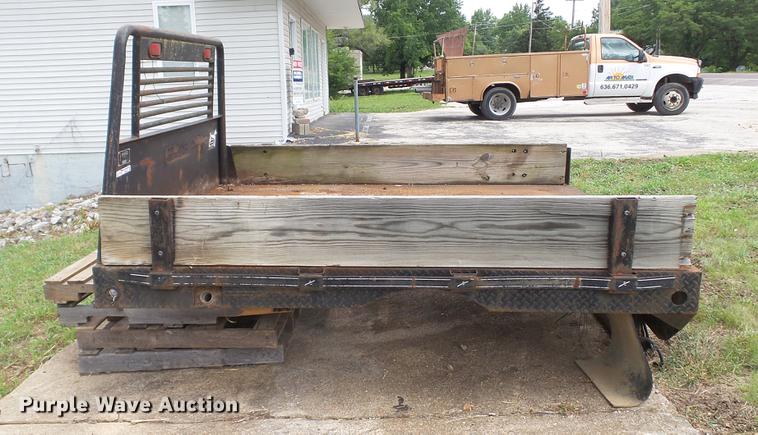 image for item DM9893 2004 Maxwell flatbed