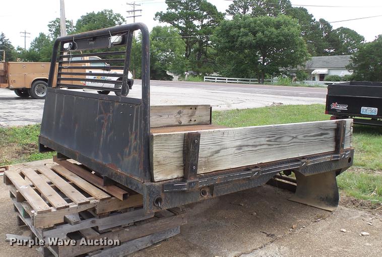 image for item DM9893 2004 Maxwell flatbed