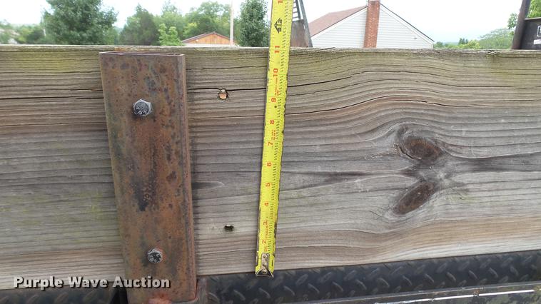 image for item DM9893 2004 Maxwell flatbed