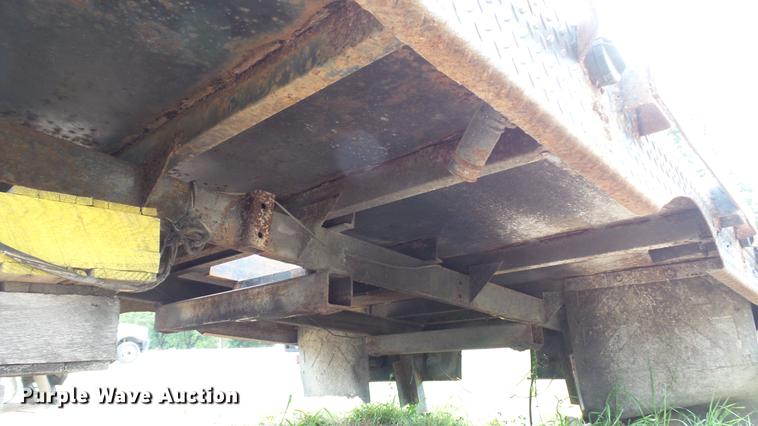 image for item DM9894 2002 Maxwell flatbed