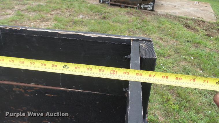 image for item DM9895 2013 Extreme dump trailer