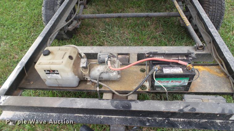 image for item DM9895 2013 Extreme dump trailer