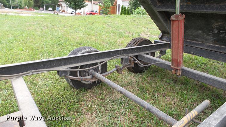 image for item DM9895 2013 Extreme dump trailer