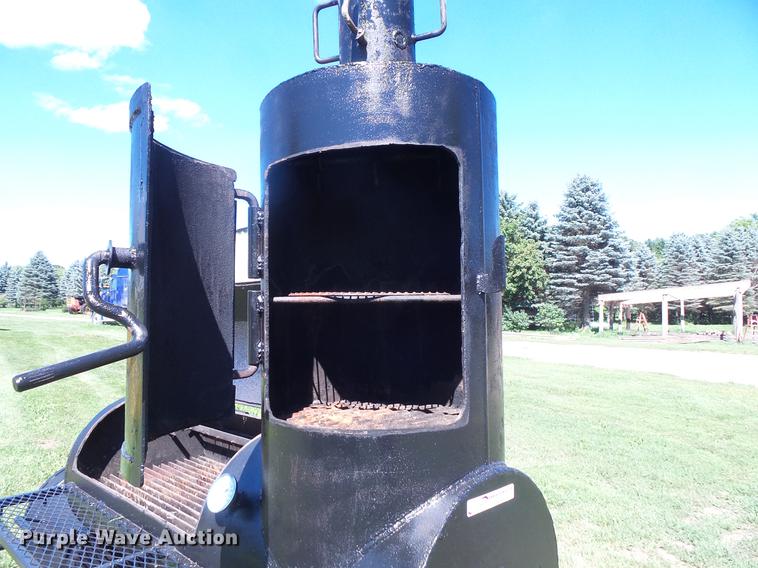 image for item DV9483 Smoker/grill