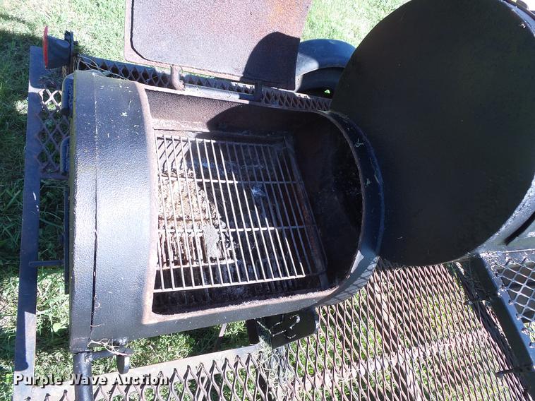 image for item DV9483 Smoker/grill