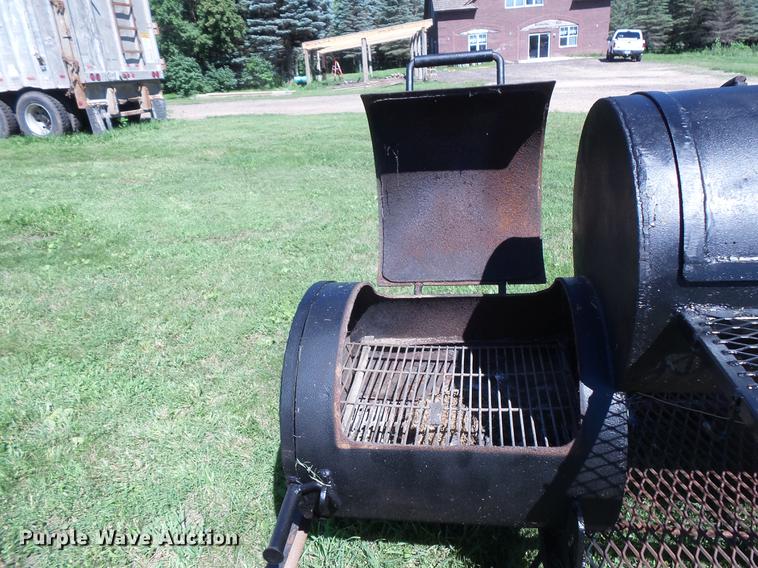 image for item DV9483 Smoker/grill