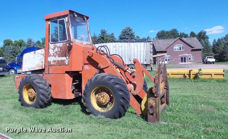 image for item DV9484 Eaton 1500 wheel loader