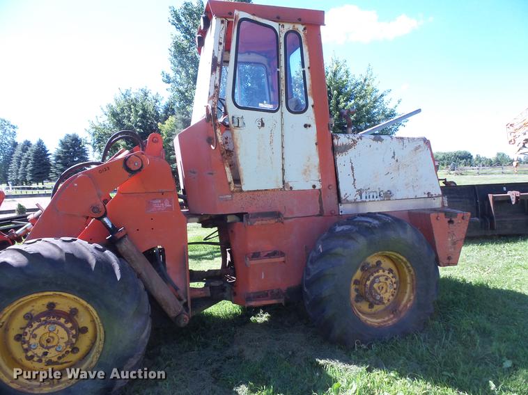 image for item DV9484 Eaton 1500 wheel loader
