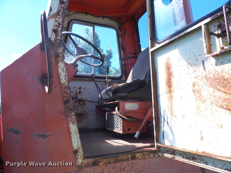 image for item DV9484 Eaton 1500 wheel loader