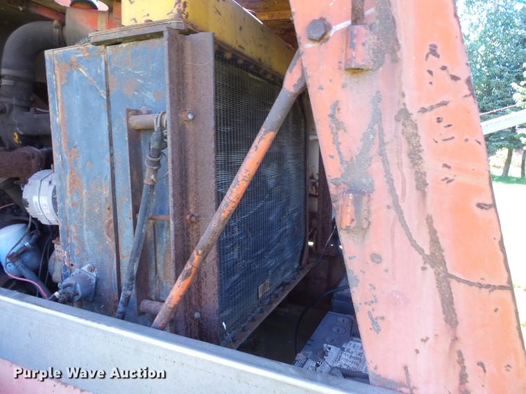 image for item DV9484 Eaton 1500 wheel loader