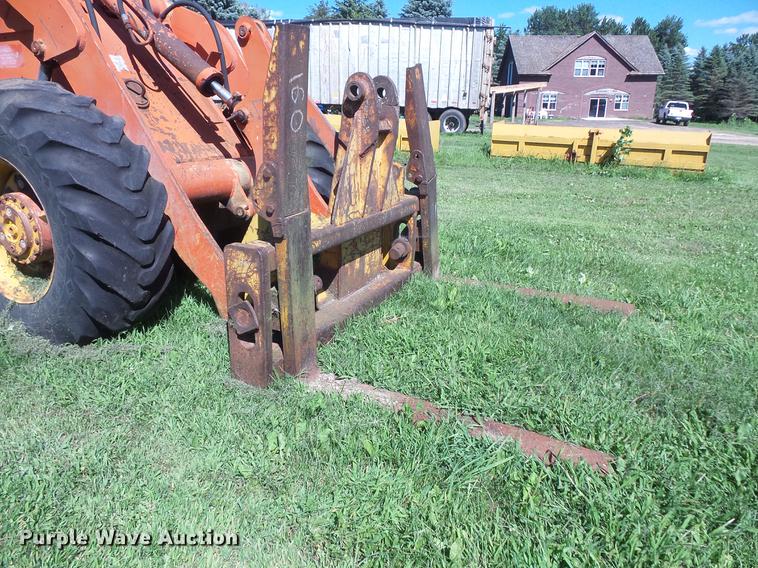 image for item DV9484 Eaton 1500 wheel loader