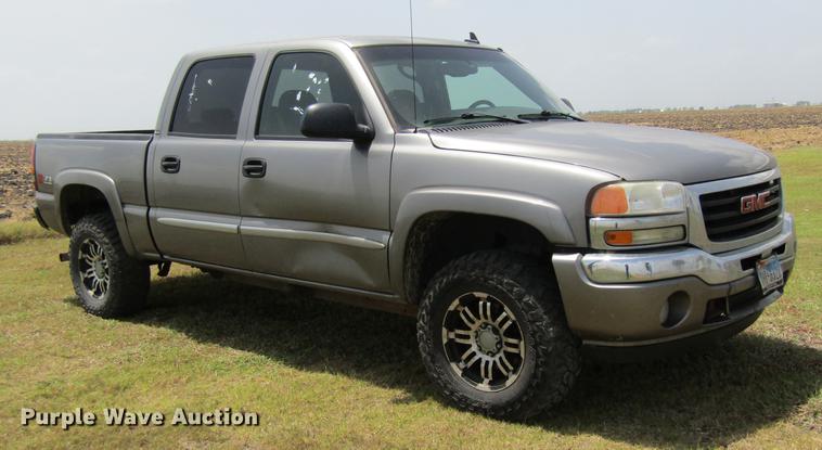 image for item DW9275 2007 GMC Sierra 1500 Crew Cab pickup truck