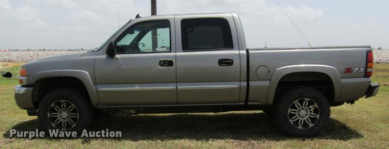 image for item DW9275 2007 GMC Sierra 1500 Crew Cab pickup truck