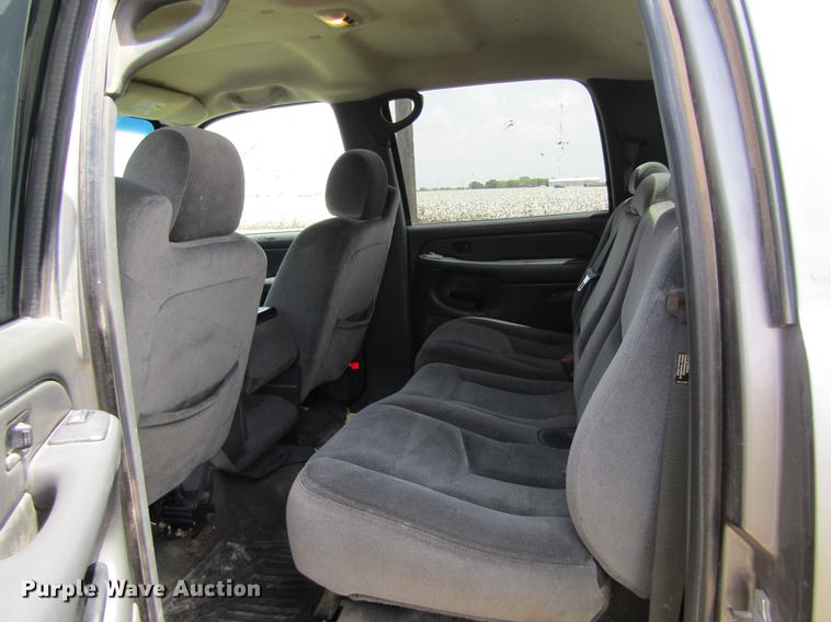 image for item DW9275 2007 GMC Sierra 1500 Crew Cab pickup truck