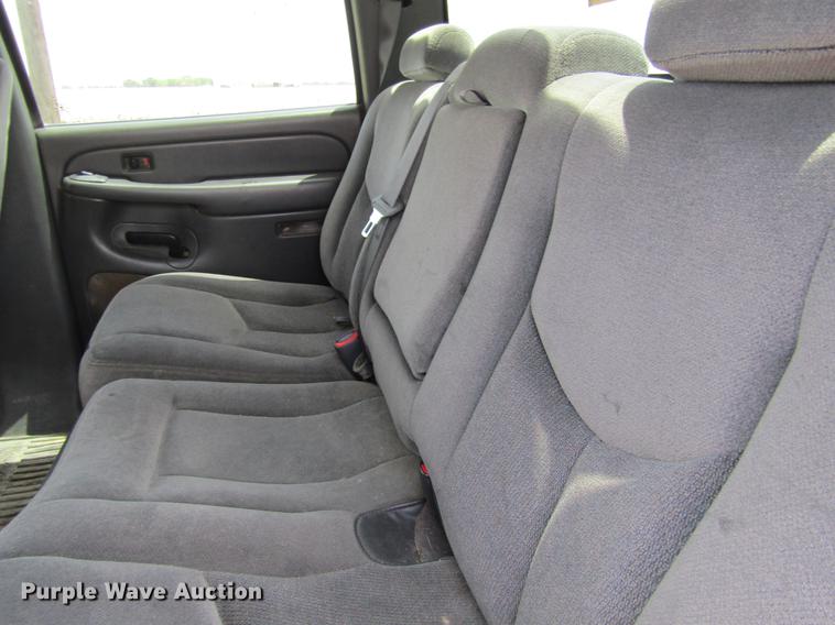 image for item DW9275 2007 GMC Sierra 1500 Crew Cab pickup truck