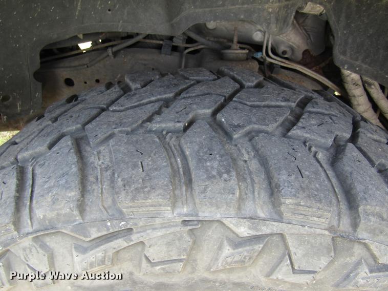 image for item DW9275 2007 GMC Sierra 1500 Crew Cab pickup truck