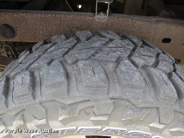 image for item DW9275 2007 GMC Sierra 1500 Crew Cab pickup truck