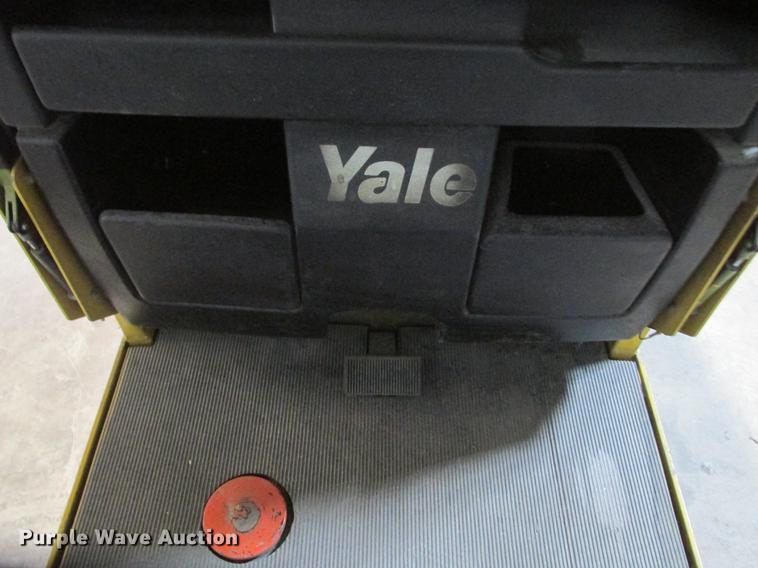 image for item DX9448 Yale C826N01933 forklift