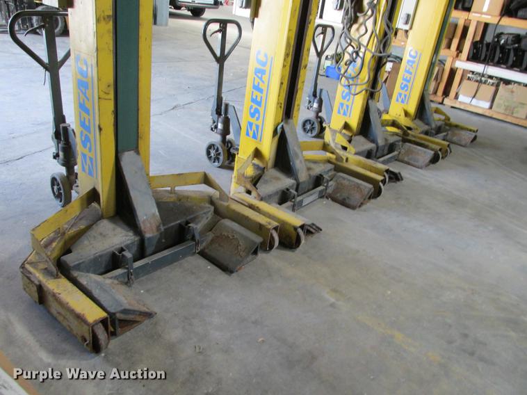 image for item DX9449 2002 Sefac 1200M65 auto column lift