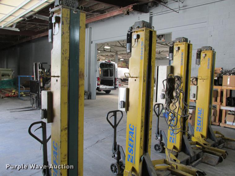 image for item DX9449 2002 Sefac 1200M65 auto column lift