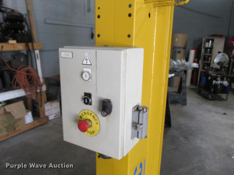 image for item DX9449 2002 Sefac 1200M65 auto column lift